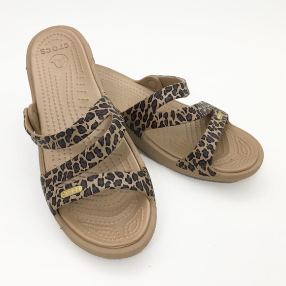 womens leopard print crocs